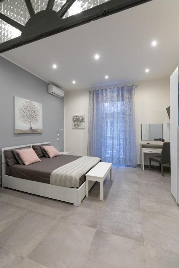 Dante Square Apartment Наполи Екстериор снимка